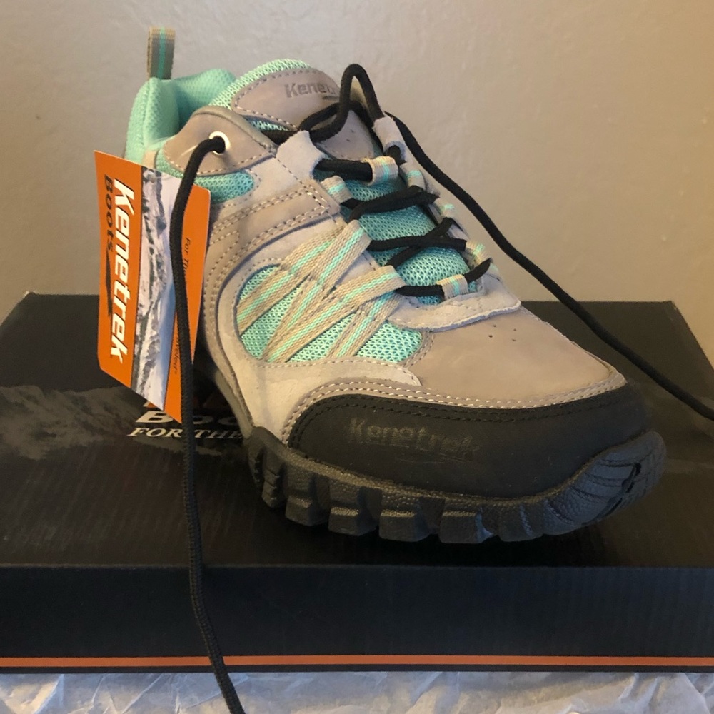 NIB Kenetrek Bridger Ridge Hikers 9.5